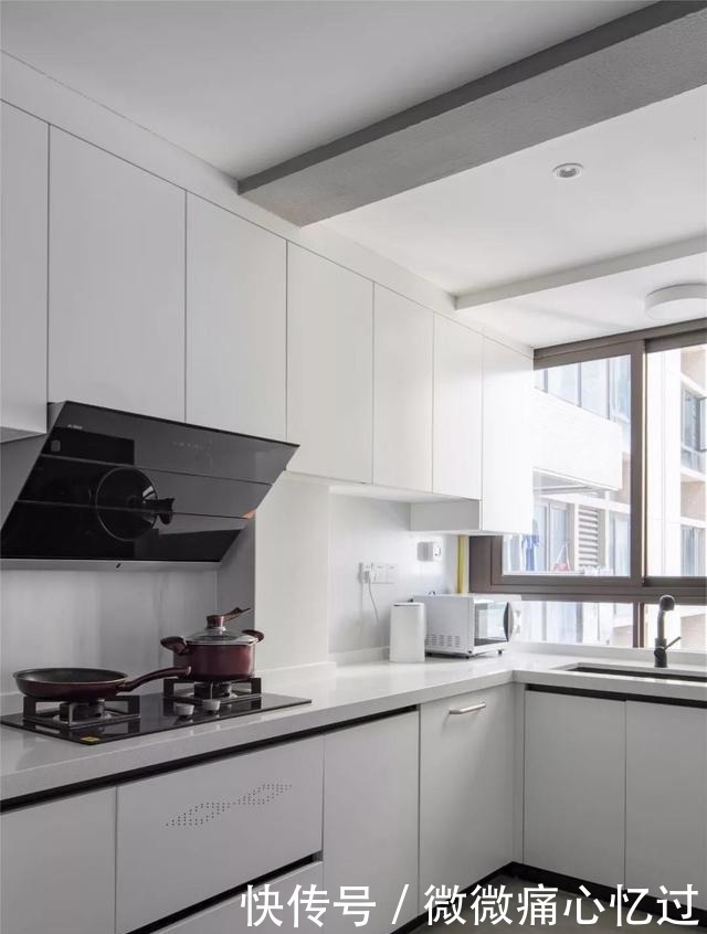 台床|她家不豪华,可一进门就把我迷住,全屋只刷大白墙漂亮极了!晒晒!