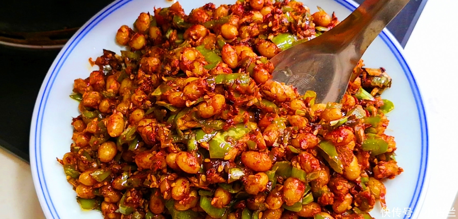 辣椒酱别再买着吃了,简单5步在家做,香辣下饭又卫生,3分钟学会