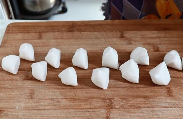 想吃红豆沙麻团不用出去买，详细做法告诉你，学会都可以摆摊了