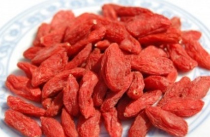 枸杞性甘|枸杞可和此物一起吃，头发变黑了，也不脱发了，谁吃谁健康