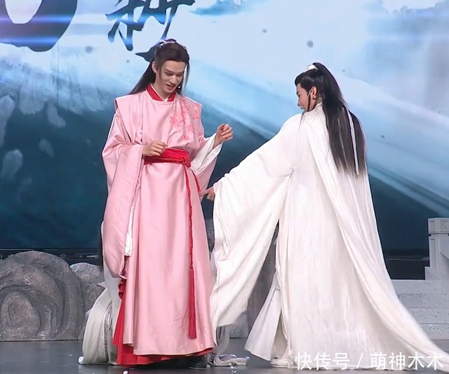 《山河令》演唱会槽点多:全员走音,炒CP过头,演员现场说脏话