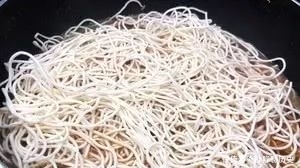 包教包会|豆角焖面最简单的做法,包教包会,15分钟就搞定,味道赞不绝口