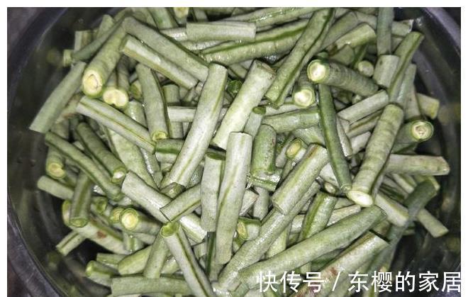 好吃|炖豆角时，怎样才能软烂入味？学会详细步骤，轻松炖出好吃豆角