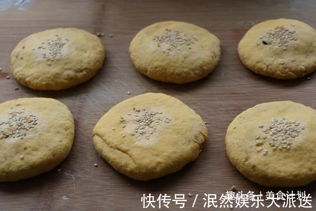 消化|南瓜加1碗核桃,新做法太香,补脑易消化,孩子隔三差五吵着要吃