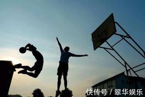 大长腿|男孩理想个头是多少,为什么一米八男生比一米九的男生更受欢迎呢