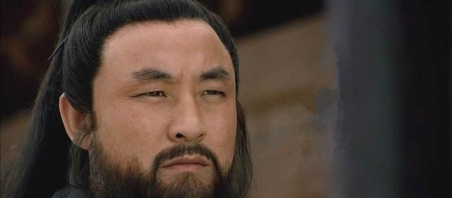 教头$关胜出场较晚,为何在梁山的地位超过林冲其实原因很简单!