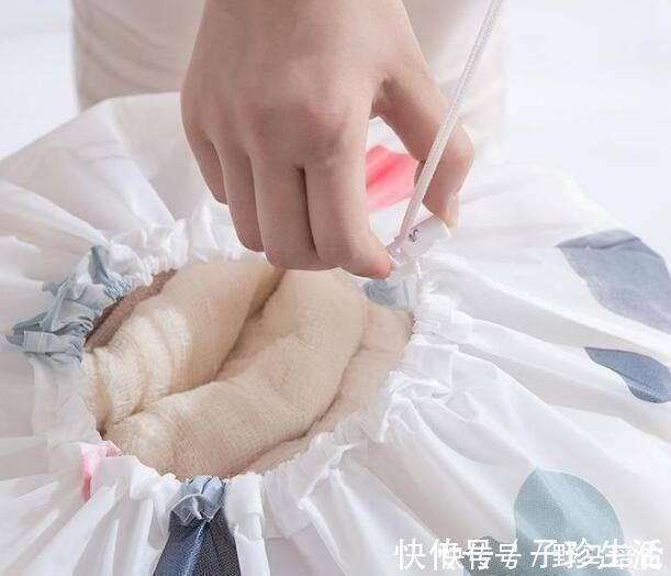收纳|多数人把被子直接塞衣柜学学上海人这种做法，收纳事倍功半