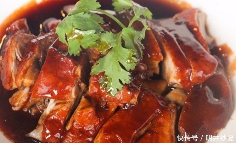 几道香喷喷的下饭菜,鲜香美味,家里有客用来招待最好不过!