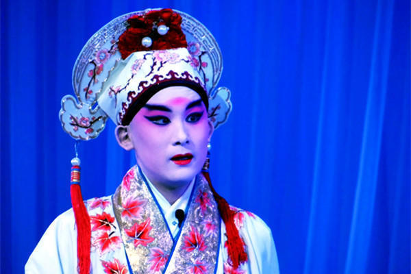 宁荣@《红楼梦》四大家族不断死人,却不见婴儿出生:从贾瑞看恐怖家风