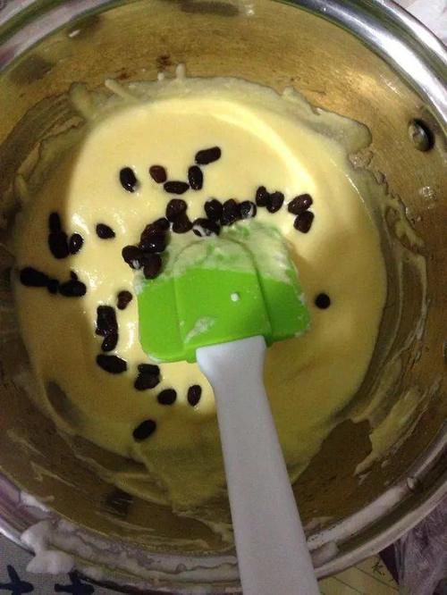 吃进嘴里像冰淇淋的蛋糕，细腻，入口即化