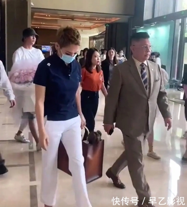 温湘|《中餐厅5》嘉宾路透曝光，龚俊带锅录制节目，温湘要重聚了