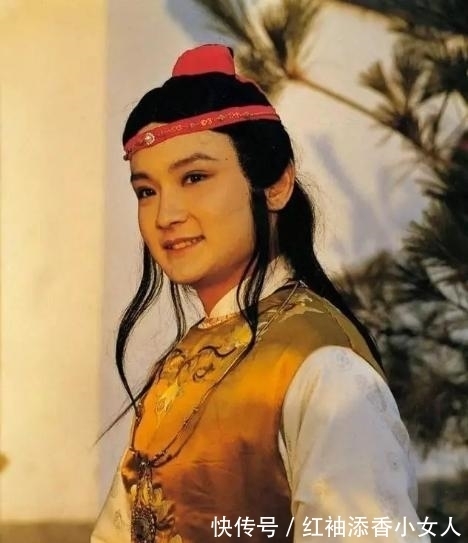 妙玉$曹雪芹用六个杯子,将贾府人分为三六九等,等级最高的不是贾母