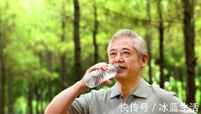 脑供血|老人反复头晕头痛,或是脑供血不足,2招打通血管,“击退”脑梗