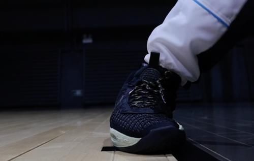 WEN鞋评-实战|3年了!时隔3年我们终于找到Hyperdunk真正的继任者了