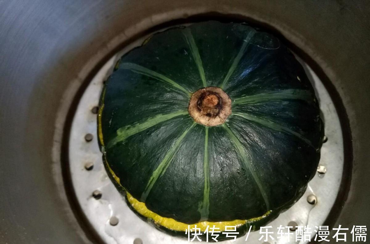 营养健康|南瓜蒸蛋搭配上牛奶,香甜可口营养健康,入口即化