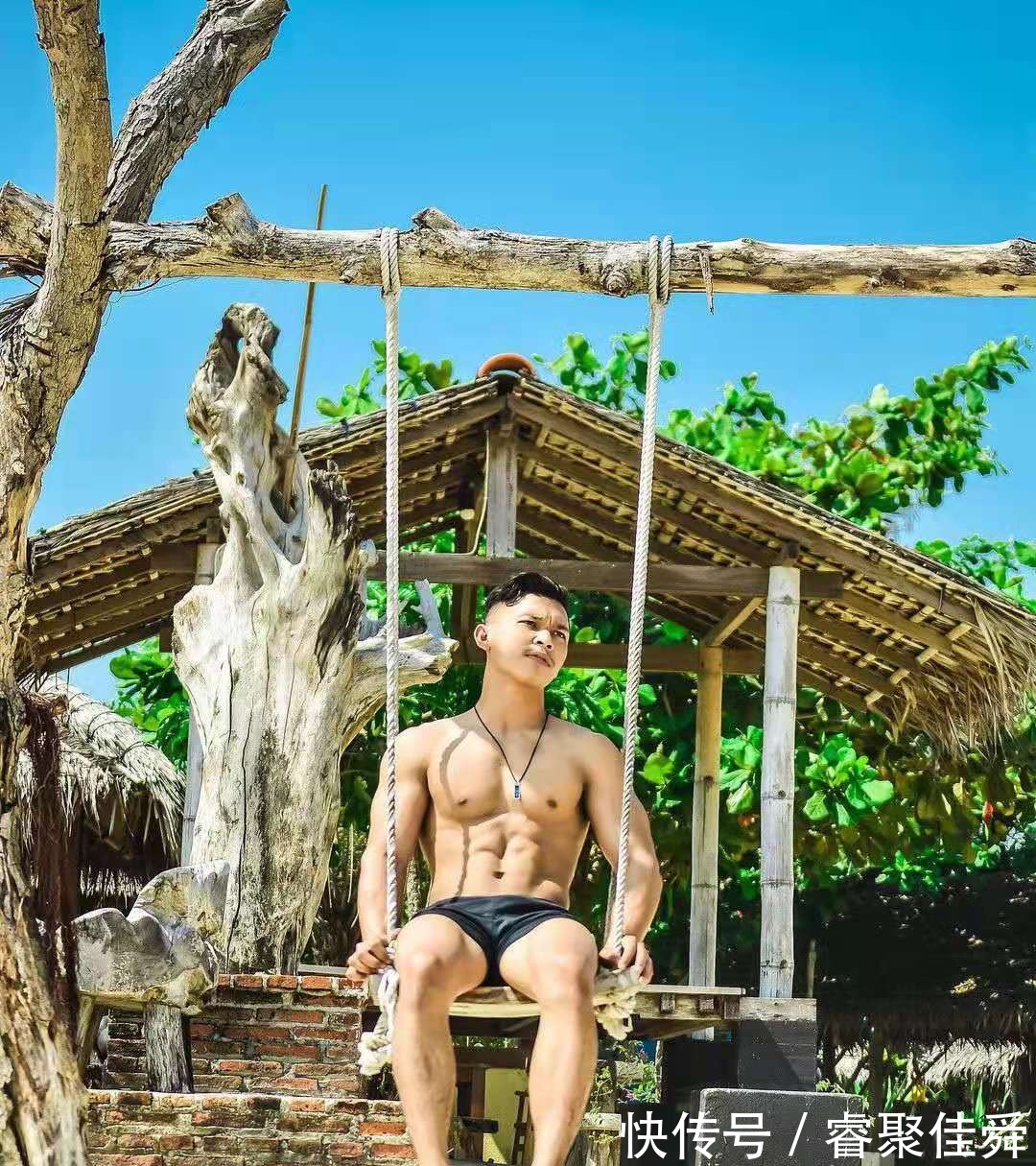 型男|型男的肌肉真的好加分,胸肌、腹肌、麒麟臂都很有料,男友力满满