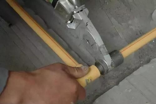 开槽|搞装修的老舅:掌握这份水电改造宝典,专业水电工也要敬你三分