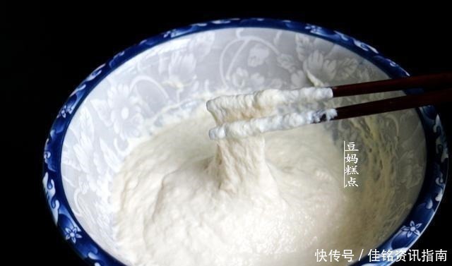 手不沾面,教你做葱花饼,早起5分钟搞定,越放越香软