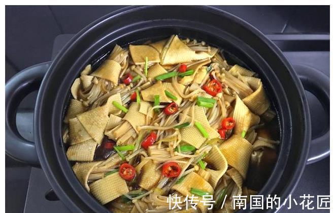 金针菇豆皮卷|比肉好吃的一道素菜，不炒不炸，营养健康，敞开吃也不怕长肉