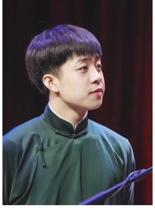 内行看门道：德云斗笑社第二季透出德云社未来走向，八大苗头显现