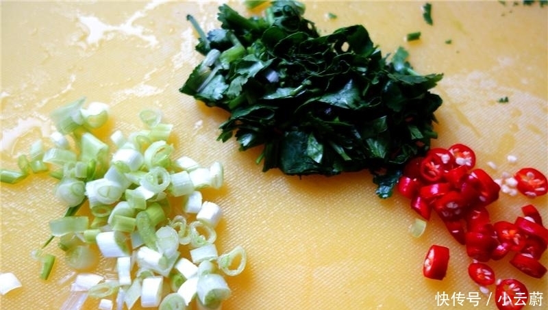 简单|夏季最爱的凉拌腐竹,做法简单,爽口开胃,美味下饭,健脑又瘦身