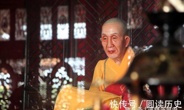 孙尚香&苏轼吃面,小妹出上联“面对面吃面”,和尚趣对下联让她又羞又恼