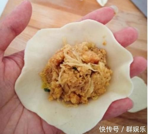 我准备扔的“垃圾”婆婆却拿来包饺子，老公一口气吃40个说不过瘾