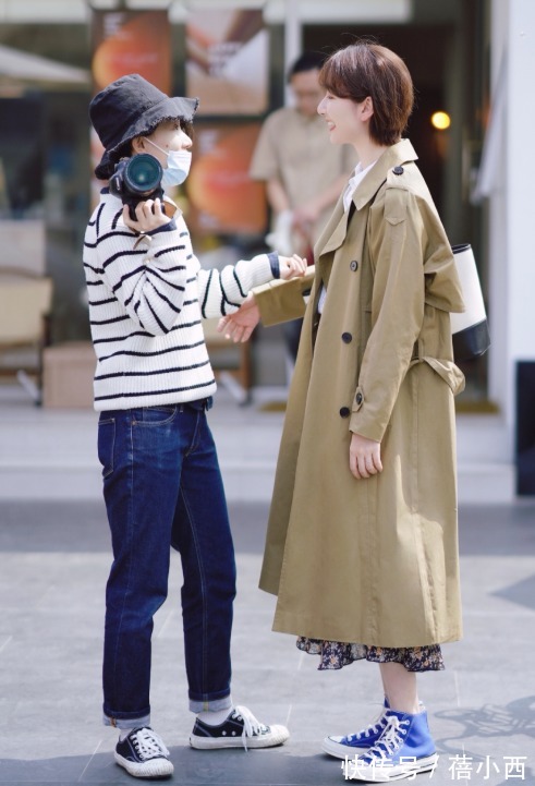 半身裙|今秋多穿这3件外套,搭配半身裙、阔腿裤,牛仔裤时髦气质又有范