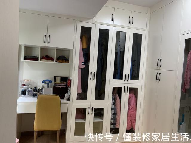 飘窗|简单装修的新房完工,就差软装布置,入户温馨大气,简约风很迷人