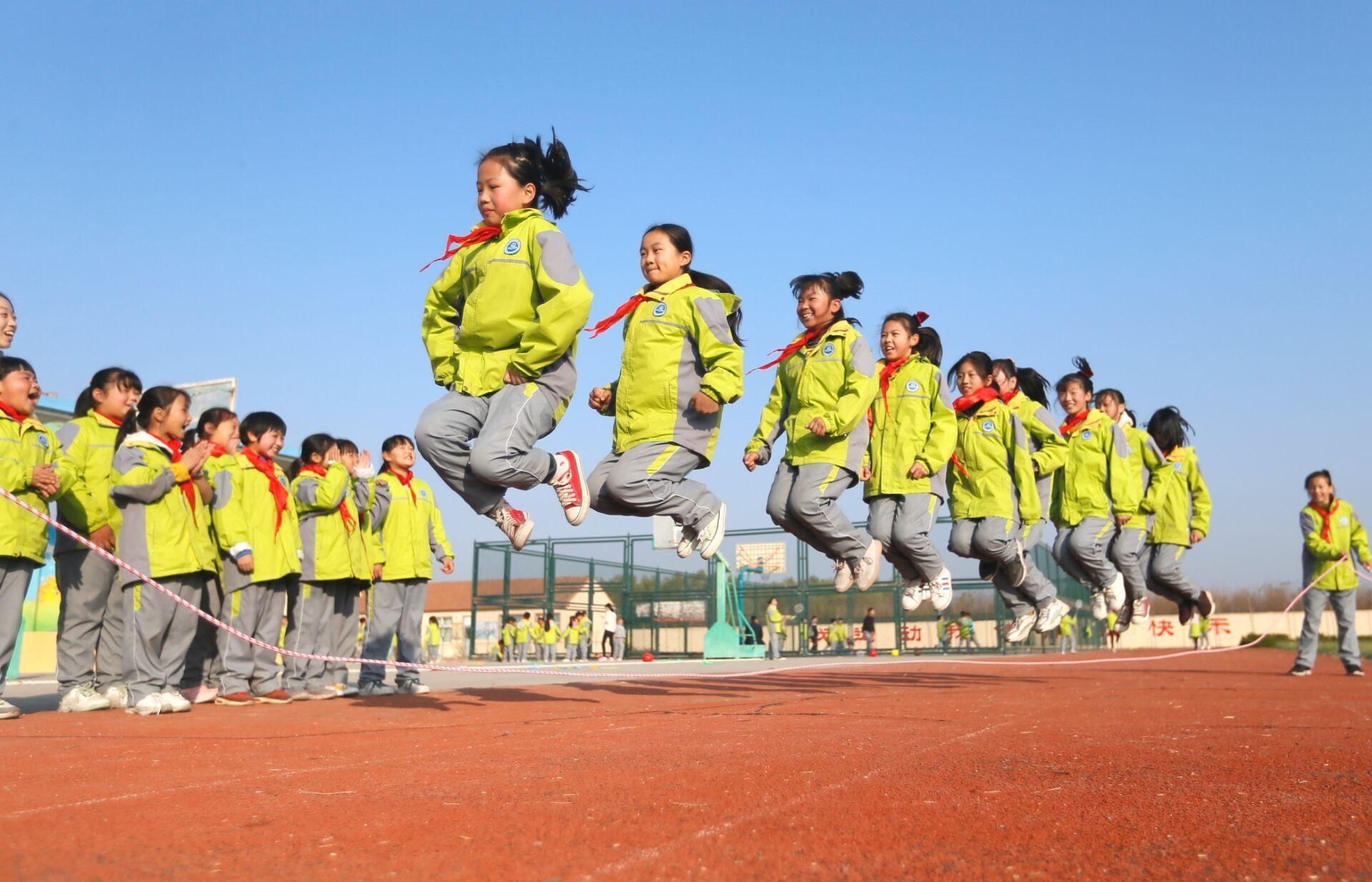 运动大课间健身又快乐|组图| 快乐