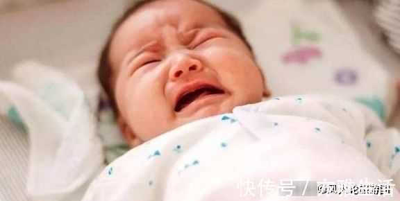 宝宝|新生宝宝睡觉一惊一乍是怎么回事?早知早受益