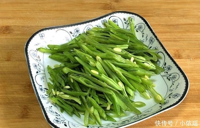 此菜1年4季都很贵，补钙比牛奶更强，再贵我家每周也要吃4次