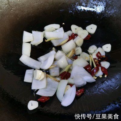 小炒牛肉，一盘能下三碗饭#百变鲜锋料理#