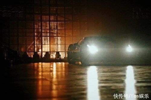 舞臺|光影交織打造沉浸式舞臺 湖南衛(wèi)視2021汽車之家818全球汽車夜燃擎出發(fā)