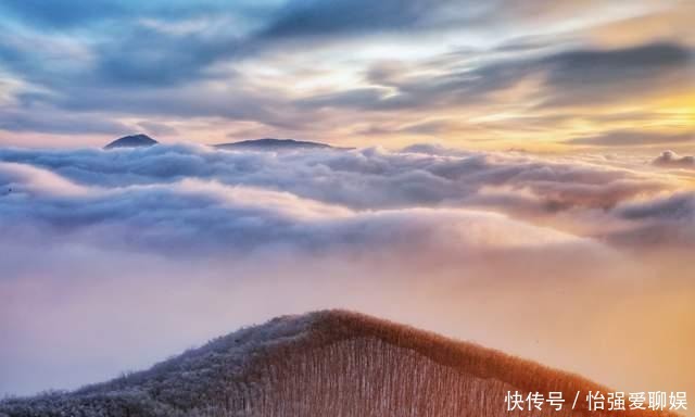 雾凇|吉林滑雪场山顶的日出、雾凇和云海，景色如世界尽头的冷酷仙境