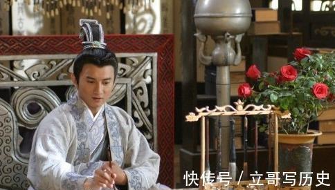 覆灭#南唐覆灭后,亡国皇后多次被赵光义叫进宫里,李煜每天以泪洗面