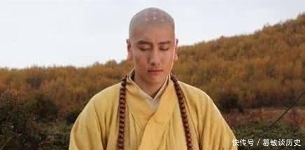 全城|皇帝:你若不吃,我就屠杀全城!方丈含泪吃完说10字,至今流传千古!