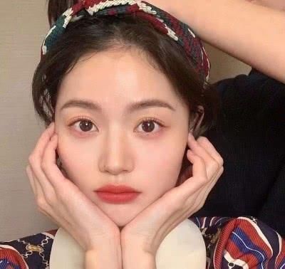 女生|为什么有的女生脸上不长痘,要是坚持这“3习惯”,八成你也能变小仙女