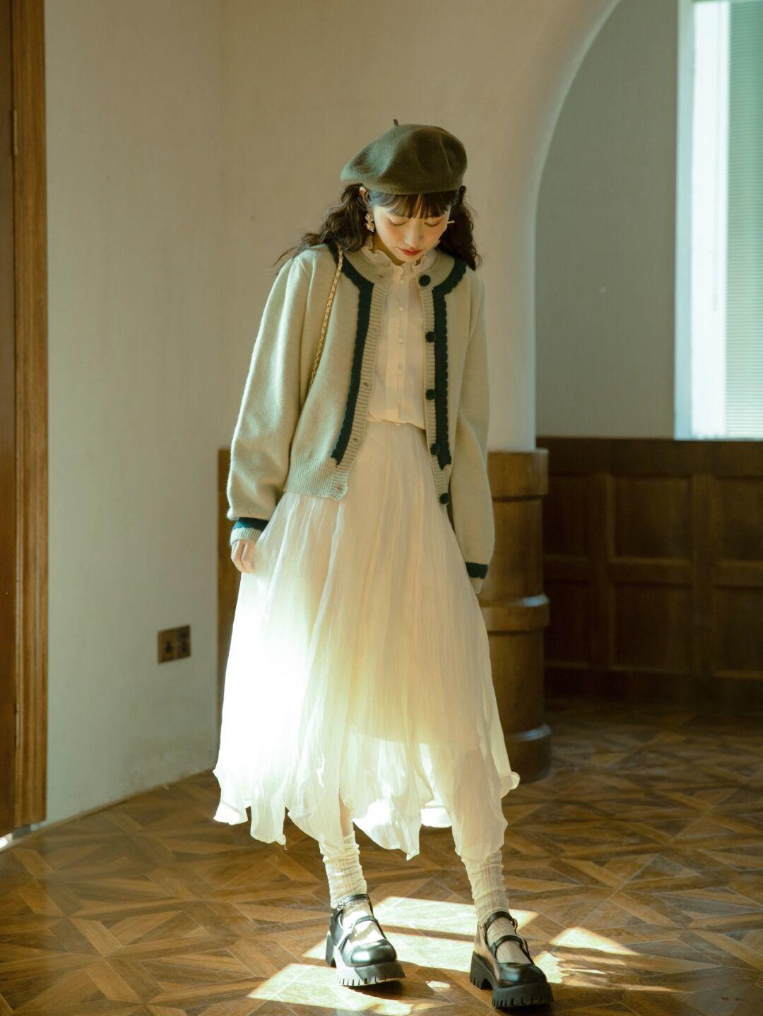 百搭 这些才是“毛衣”的高级穿法,柔软舒适又百搭,轻松穿出气质美