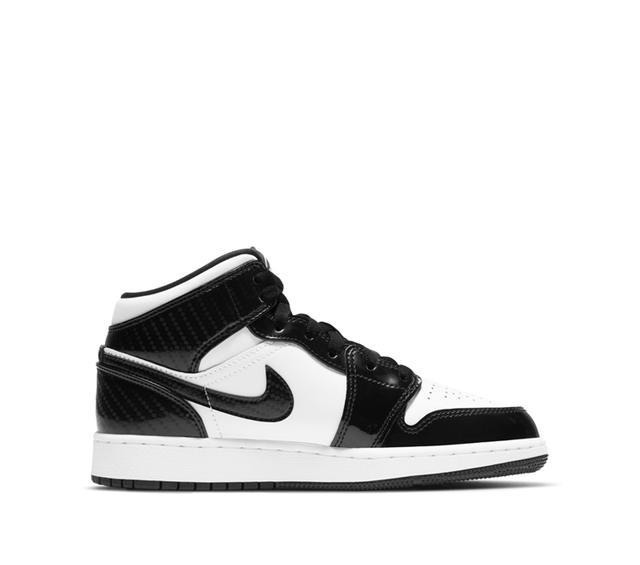 logo 碳纤维纹理鞋身!黑白Air Jordan 1 Mid官图释出!