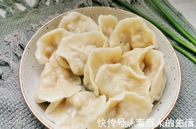 肉馅儿|豆腐别知道炖，用来拌馅儿包饺子，比肉馅儿还受欢迎，关键是省钱