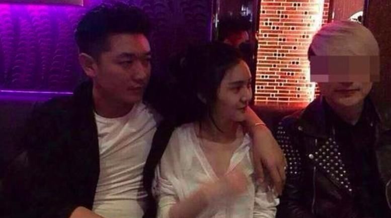 刚走红就飘了，4位自毁前程的明星，最后一位还被抓去监狱