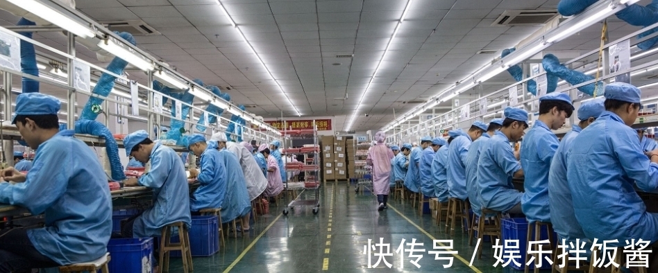 员工|富士康招募20万员工不管用?iPhone13仍出现缺货,库克如何应对?
