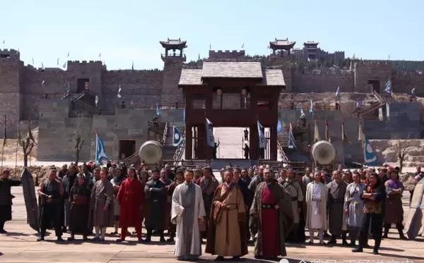 追求|水浒杂记,一生都在追求当官,到头来却是一场空,苦命人是谁