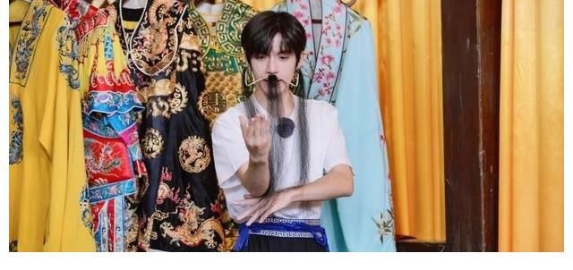 10月30日(周六)综艺看点~ 王一博、张艺兴、黄渤、薛之谦、齐思钧