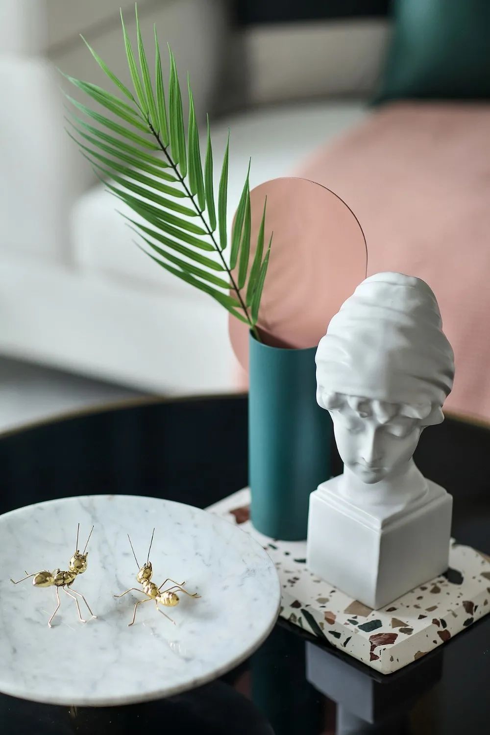 优雅|轻奢风质感+北欧风配色，让94㎡的房子，装出华丽高级的浪漫