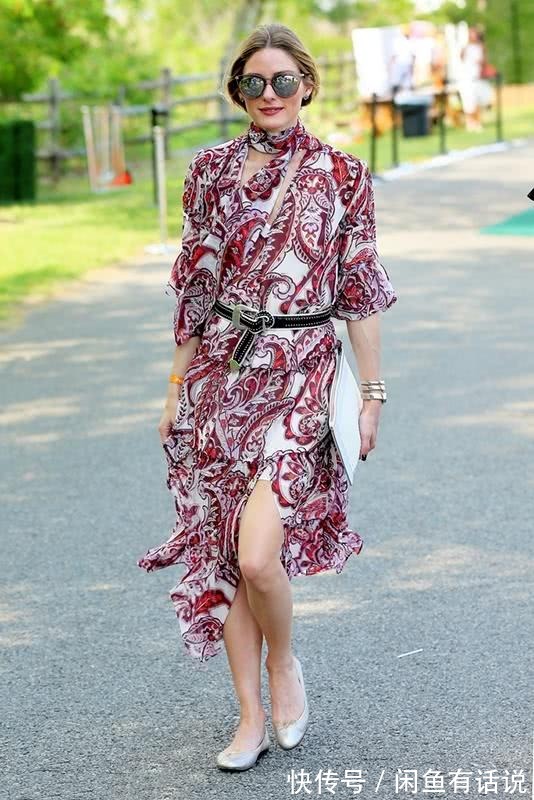 优雅|女人上了年纪要“本分”,别花花绿绿穿得太招摇,优雅简约才高级