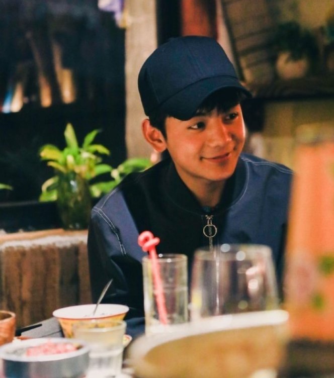 路透图|中餐厅5路透图曝光,龚俊丁真确认加盟,3位女嘉宾众望所归