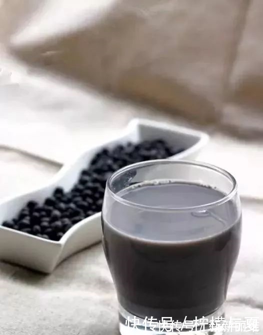 黑豆浆|黑豆加它一起煮,轻松甩掉大肚腩,还能软血管、稳血压!