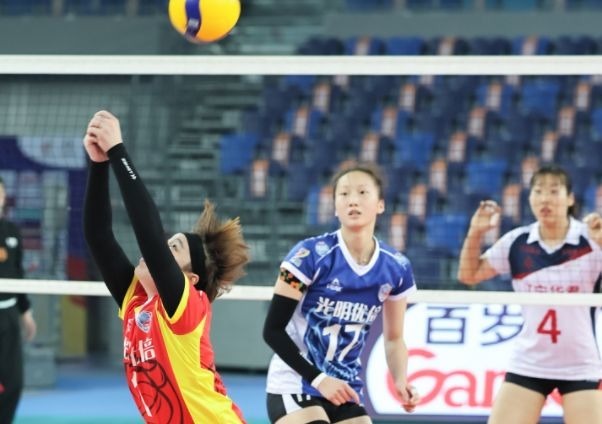 王唯漪|官宣!中国女排26岁名将勇夺大奖,或入选国家队,冲击王梦洁?